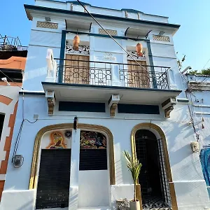 3* Hotel Mistico Hostal